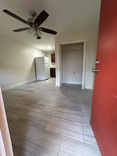 418 Plaza Ave Photo 1