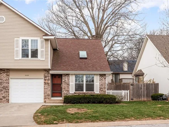 10128 W 86th Ter, Overland Park, KS 66212