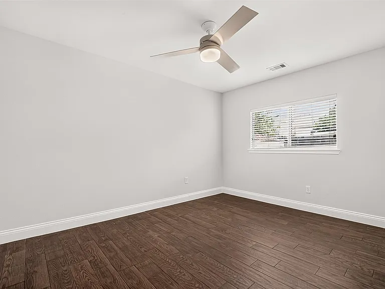20707 Pine Rain Ct — Photo 42