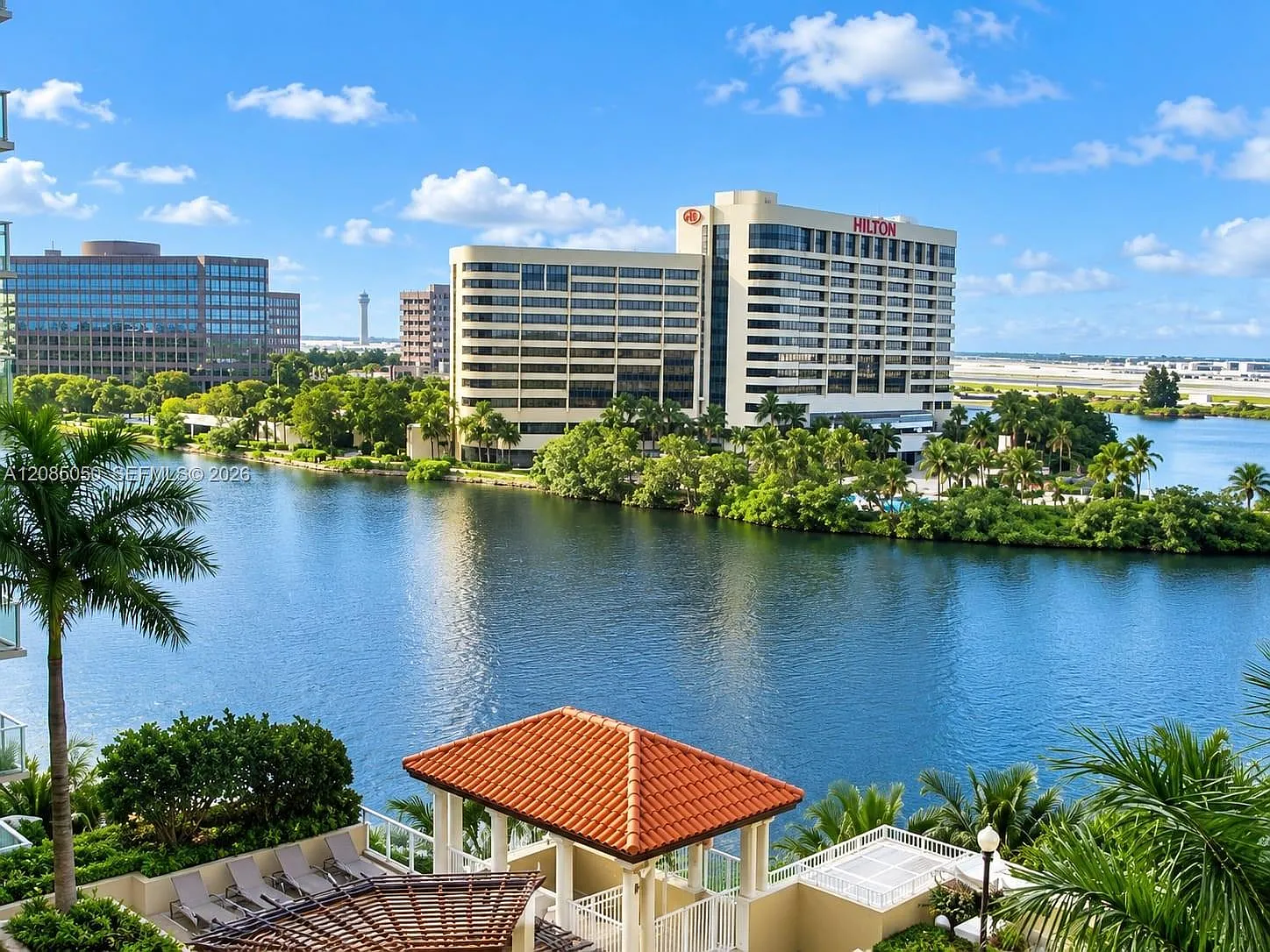 Blue Lagoon Condo — Photo 4