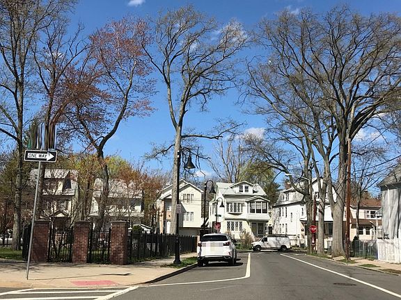 4th image of 20 Carolina Ave