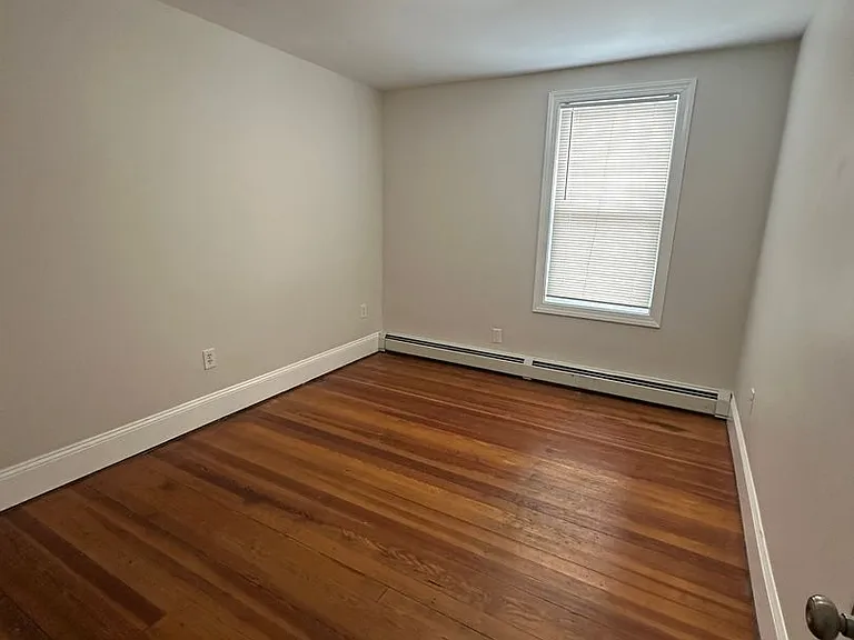 39 America St — Photo 21