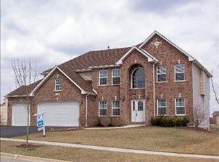 1135 Grace Dr, Yorkville, IL 60560