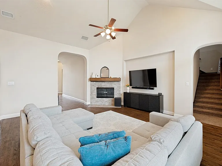 13340 Sellaronda Way — Photo 6
