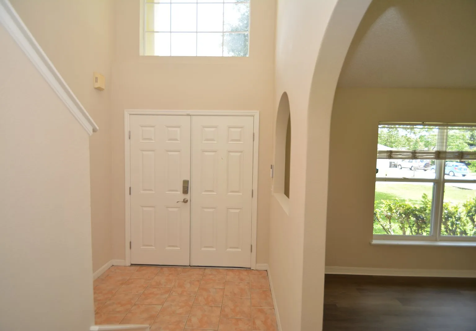 4 bed, 2.5 bath, 2034 sqft, $2,350 — Photo 4