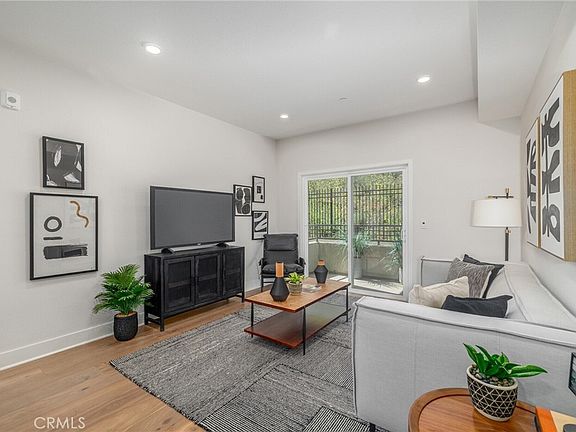 5th image of 927 Deep Valley Dr #215