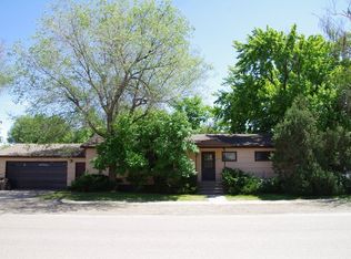 1416 Cedar St, Forsyth, MT 59327