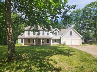 97 Old Francestown Rd, Weare, NH 03281