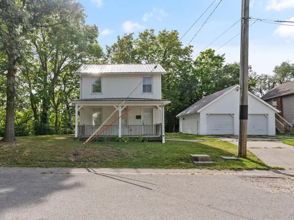 1116 E 8th St, Muscatine, IA 52761