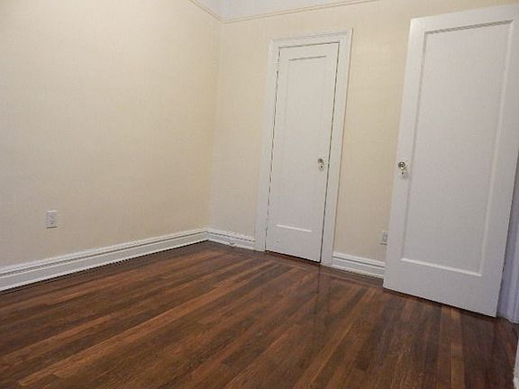 5th image of 2908 31st Ave APT A4