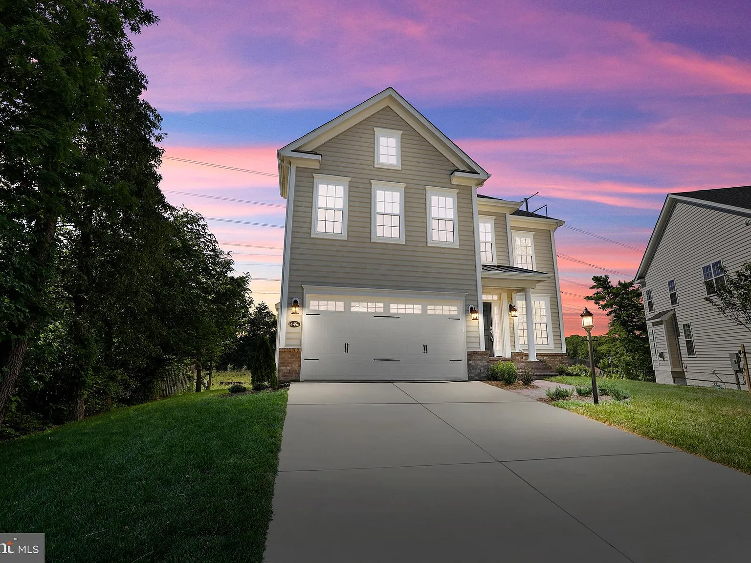 4 bed, 4.5 bath, 3661 sqft, $5,500 — Photo 2
