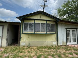 1010 County Rd #6710, Natalia, TX 78059