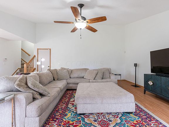 4th image of 494 Yale Cir