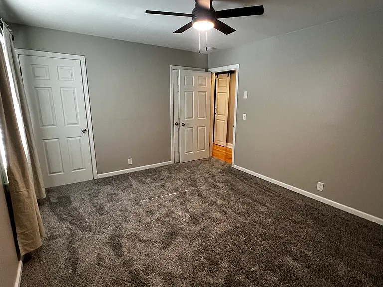 913 Potter Ln — Photo 7