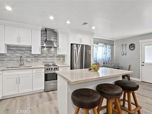 2nd image of 15316 Giordano St