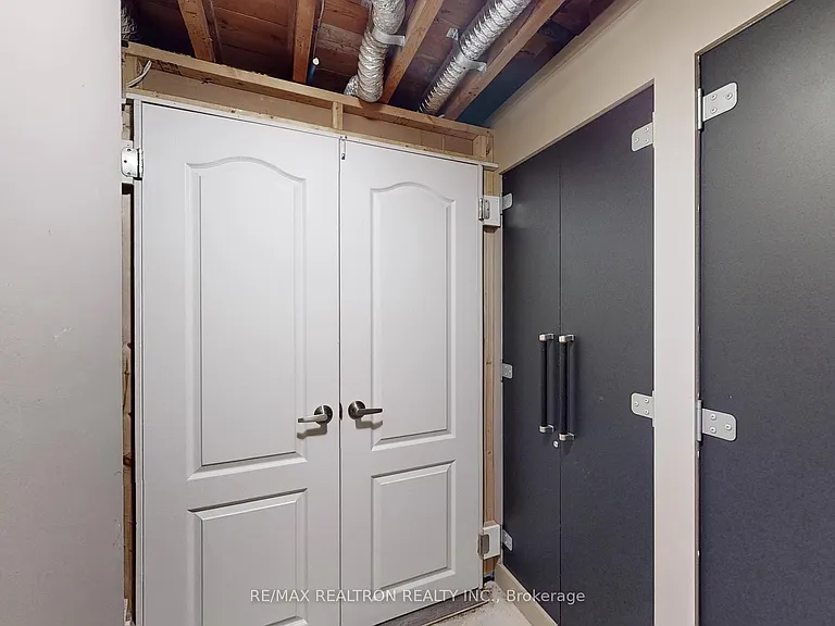 49 Exbury Rd #BASEMENT — Photo 22