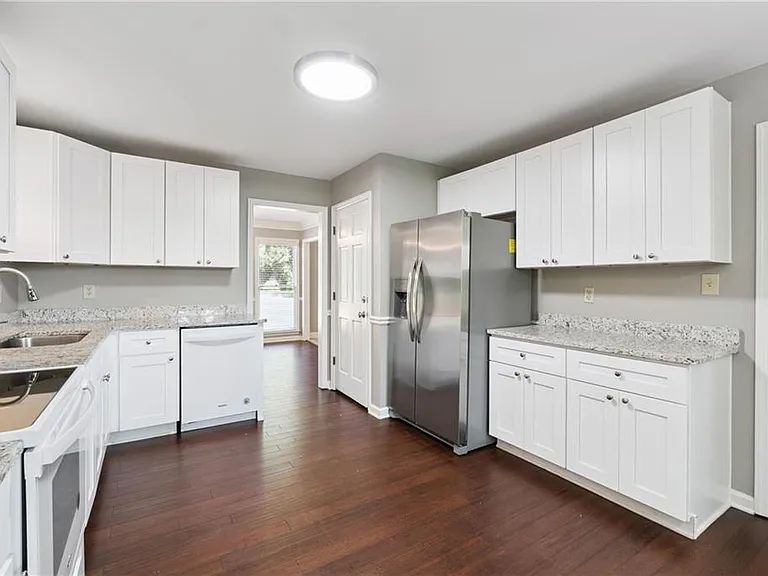 3761 Ridge Rd SE — Photo 9