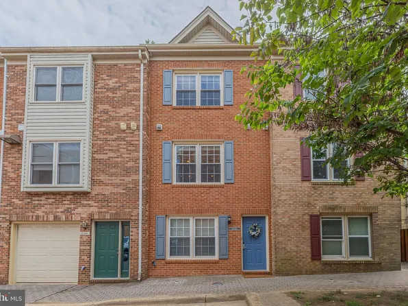 1804 9th St S, Arlington, VA 22204