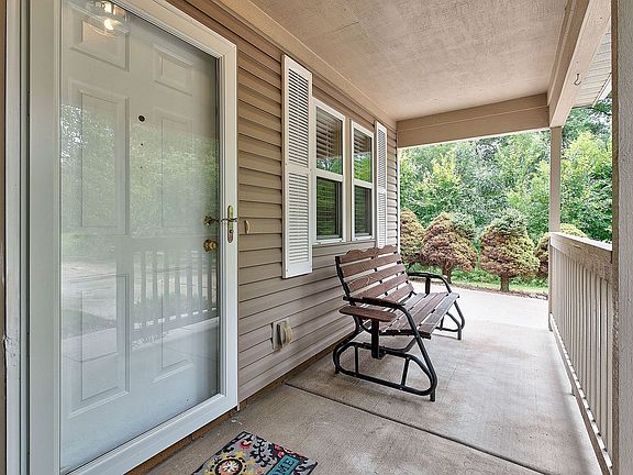 3rd image of 3227 Turnbull Dr