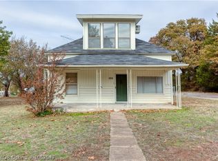 606 E Mountain St, Huntington, AR 72940