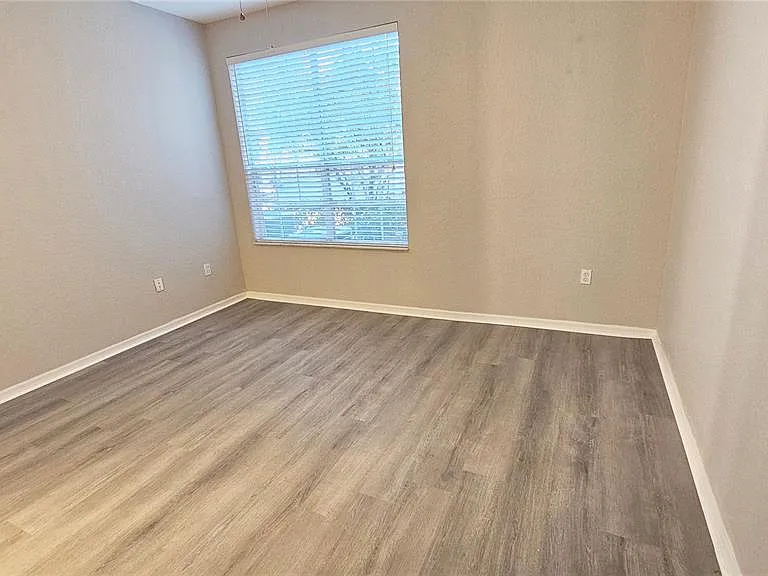 9018 Lake Chase Island Way #9018 — Photo 9