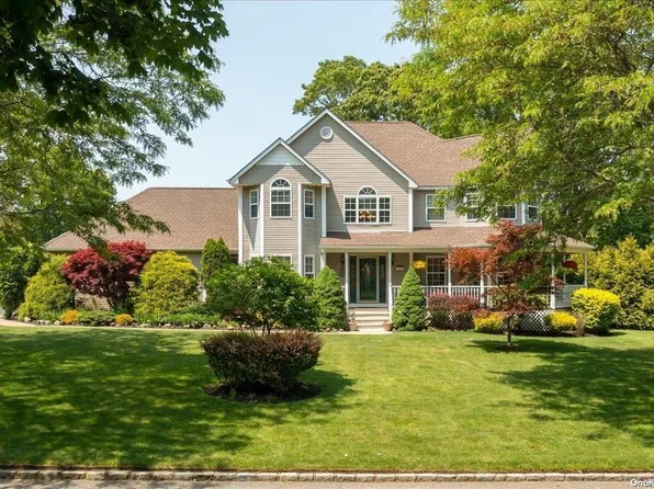 129 Michaels Lane, Wading River, NY 11792