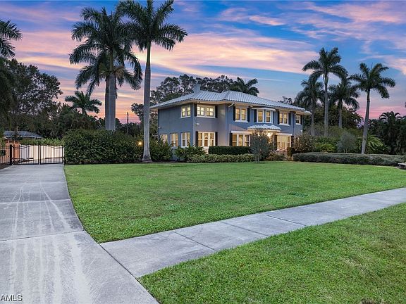 3rd image of 1323 Gasparilla Dr