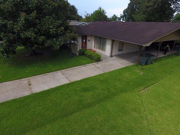 3rd image of 3005 Warren St