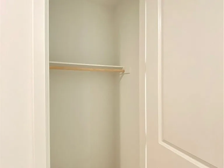 1110 Urbana St — Photo 28