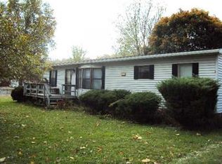 605 Circle Dr, Rochester, PA 15074