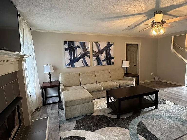 5746 Eagleston Dr — Photo 5