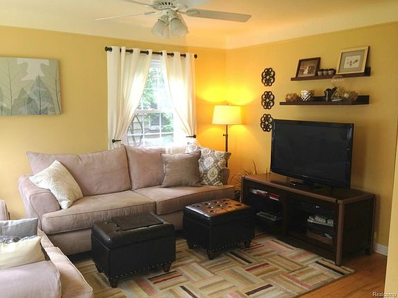 5th image of 1711 E Hudson Ave