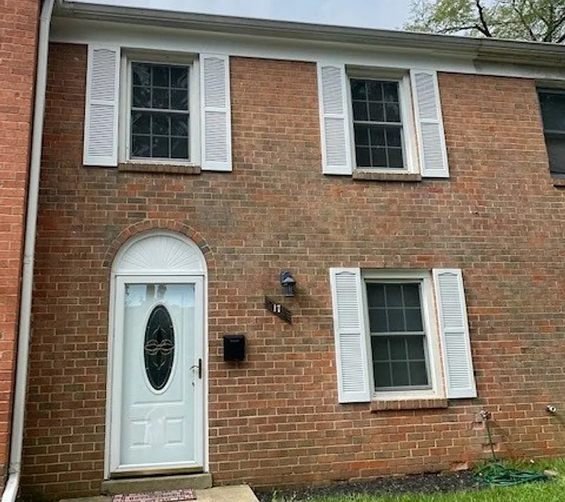 17 Dorchester Dr