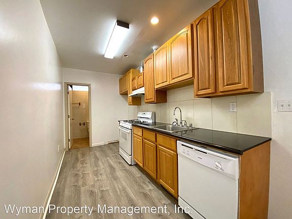 5th image of 720 6th St #722
