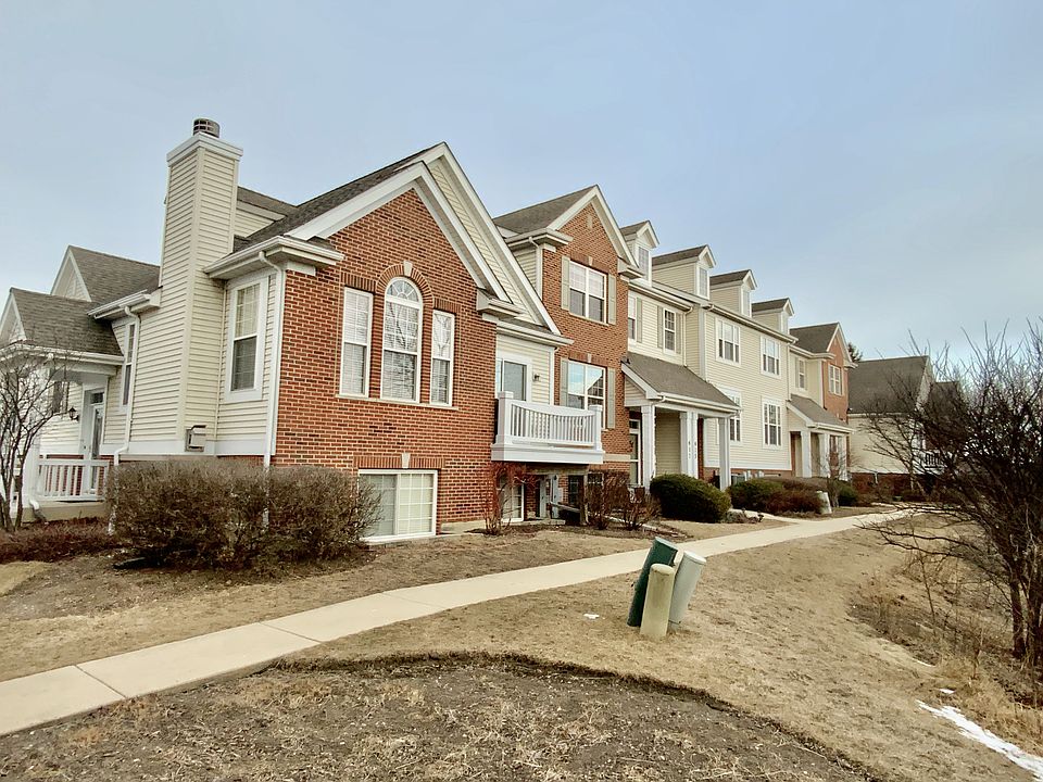 1st image of 613 N Hidden Prairie Ct