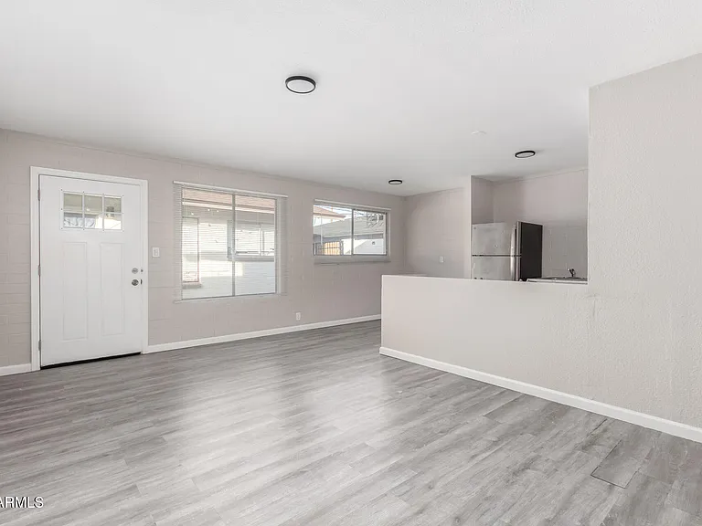 405 S Priest Dr — Photo 28