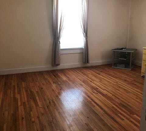 5th image of 123 Northwest Blvd