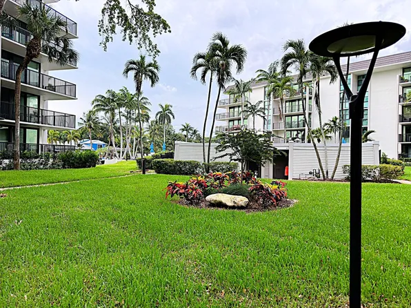 1350 River Reach #101, Fort Lauderdale, FL 33315