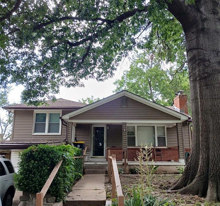 1st image of 3322 N Garfield Ave