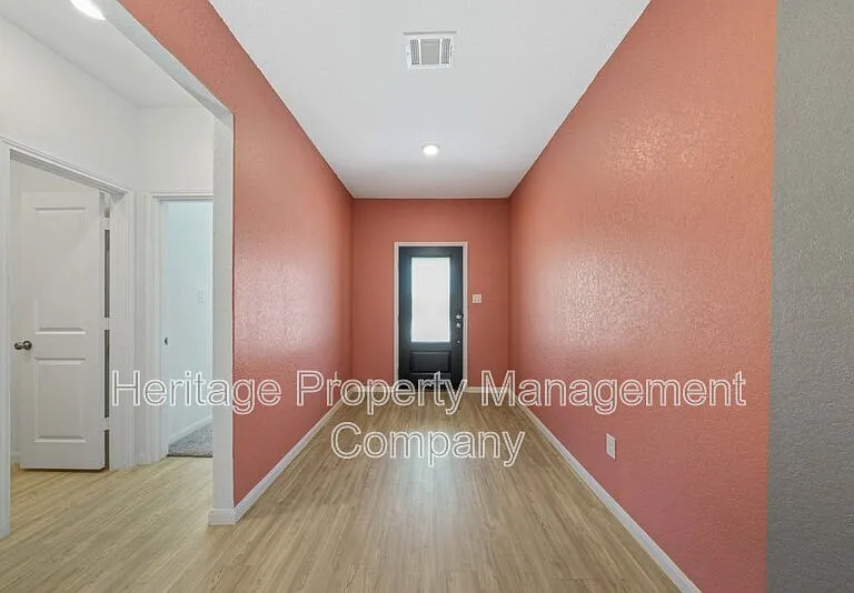 2700 Coral Valley — Photo 22