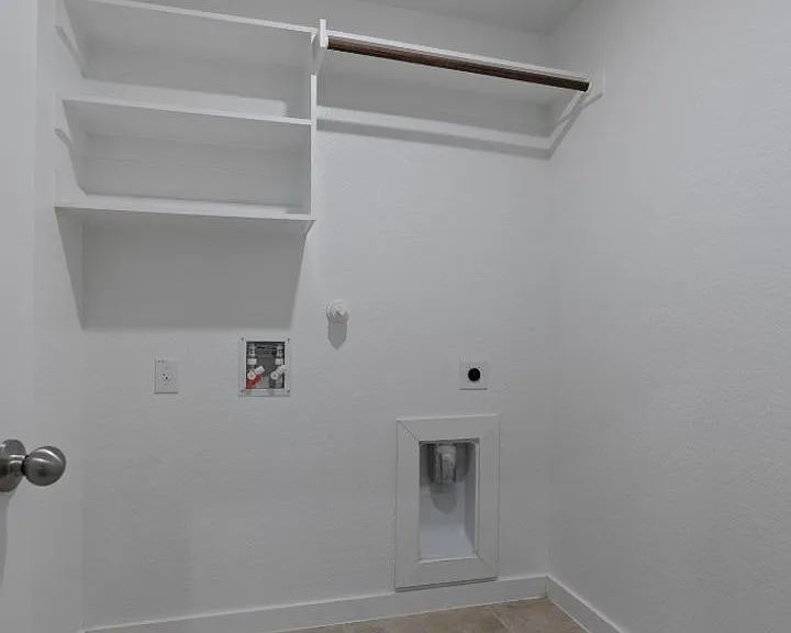 4044 Legend Mdws — Photo 17