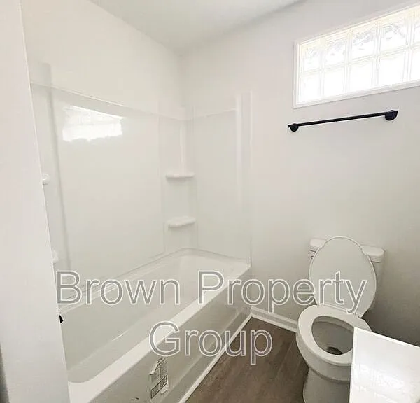 215 Andy St — Photo 10