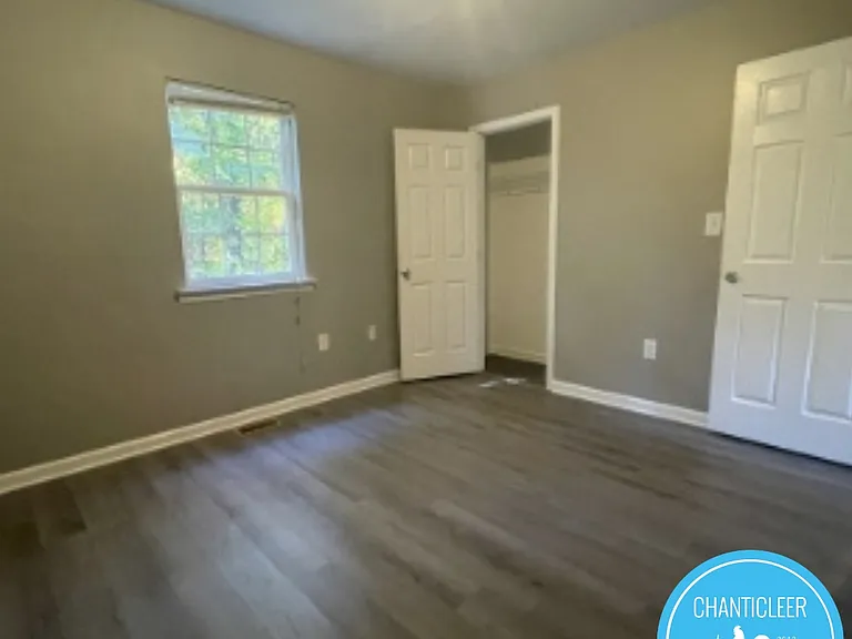 912 Dayton St — Photo 16