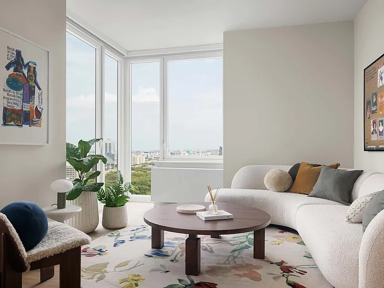 430 Main St #25J — Photo 1