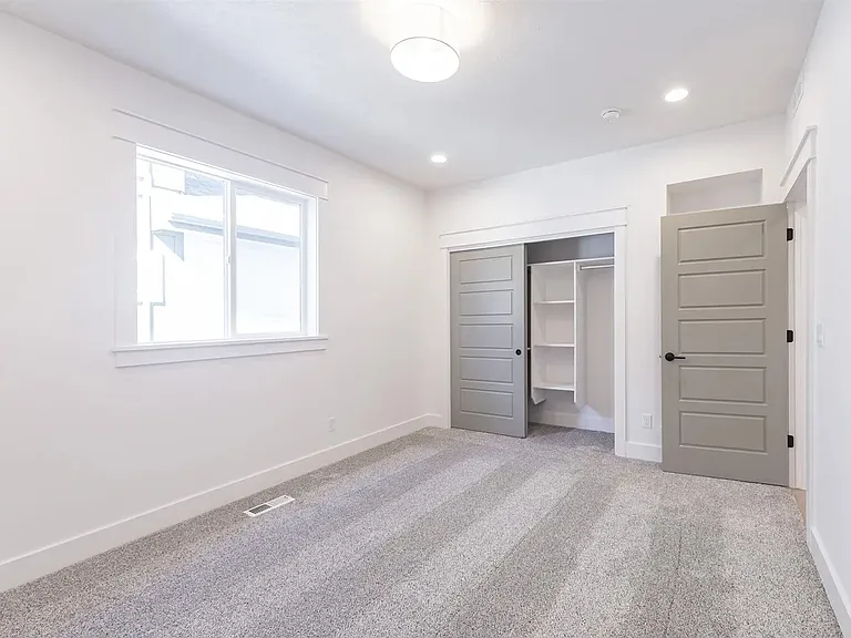 2203 E Hidcote St — Photo 12