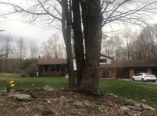 76 Primrose Dr, Spring Brook Township, PA 18444