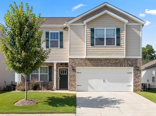 28 Oak Edge Ln, Greer, SC 29651
