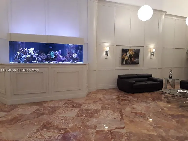 3600 Mystic Pointe Dr #910 — Photo 34