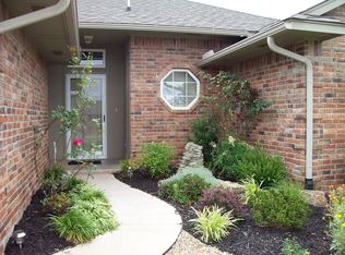 1701 Tara Dr, Moore, OK 73160