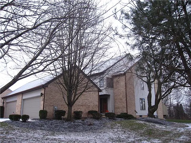 233 Steeplechase Cir photo 1